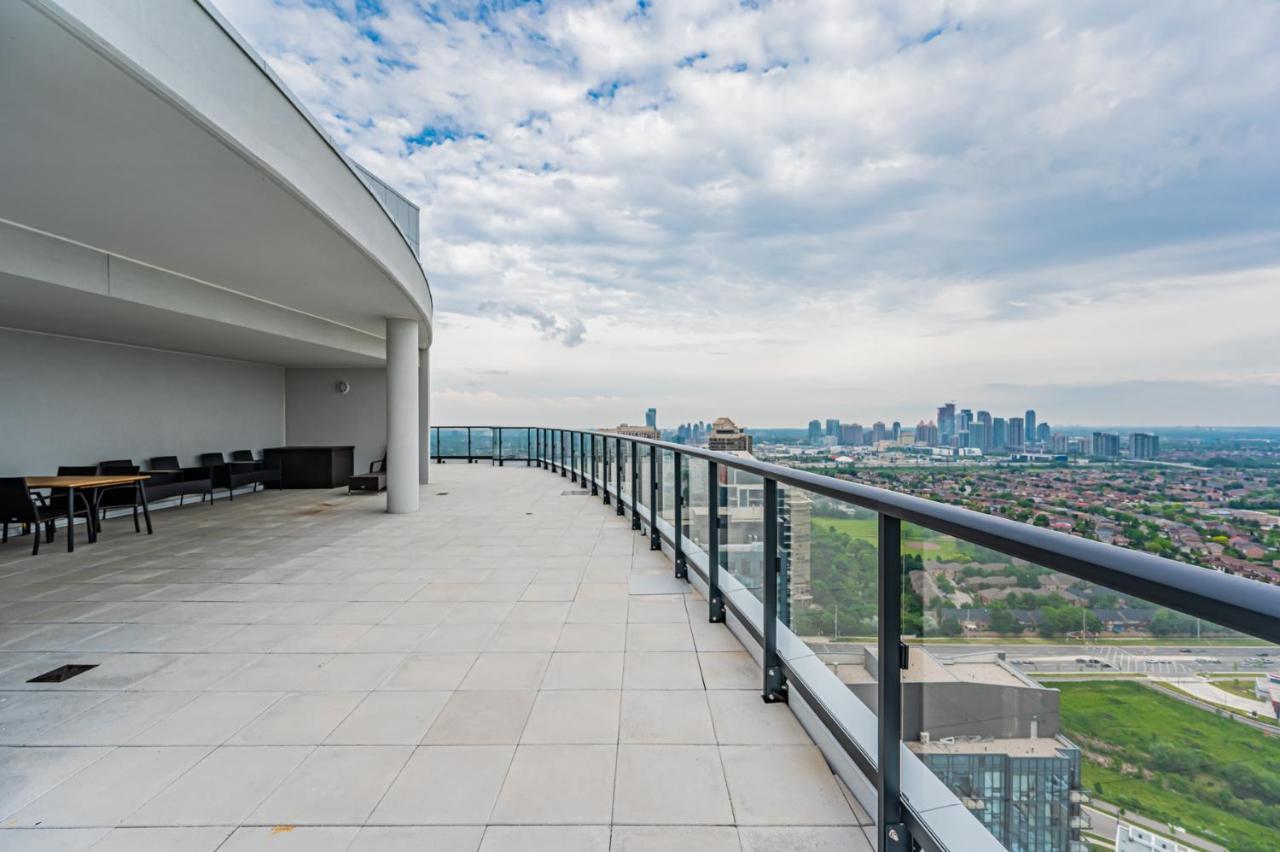 Amazing 3 Bed 4 Bath Penthouse With Roof Top Terrace Close To Airport Mississauga Buitenkant foto